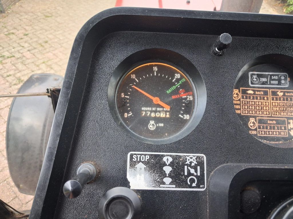 Case IH 585XL