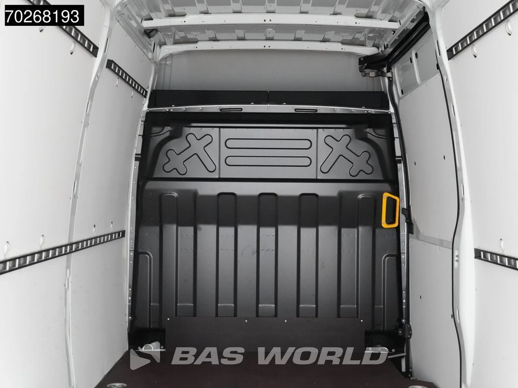 Iveco Daily 35S21 BPM VRIJ! 210PK 3.0L Automaat 2025 model L2H2 Trekhaak Tacho ACC LED CarPlay Velgen Camera 12m3 A/C Towbar