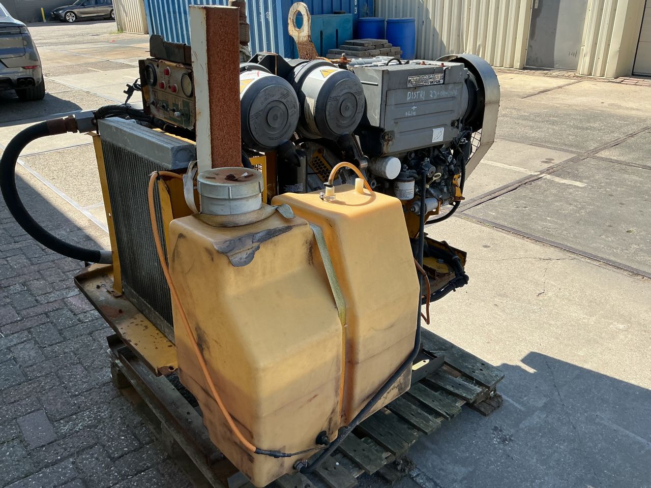 Te koop compact Comressor met Deutz 3 Cilinder diesel