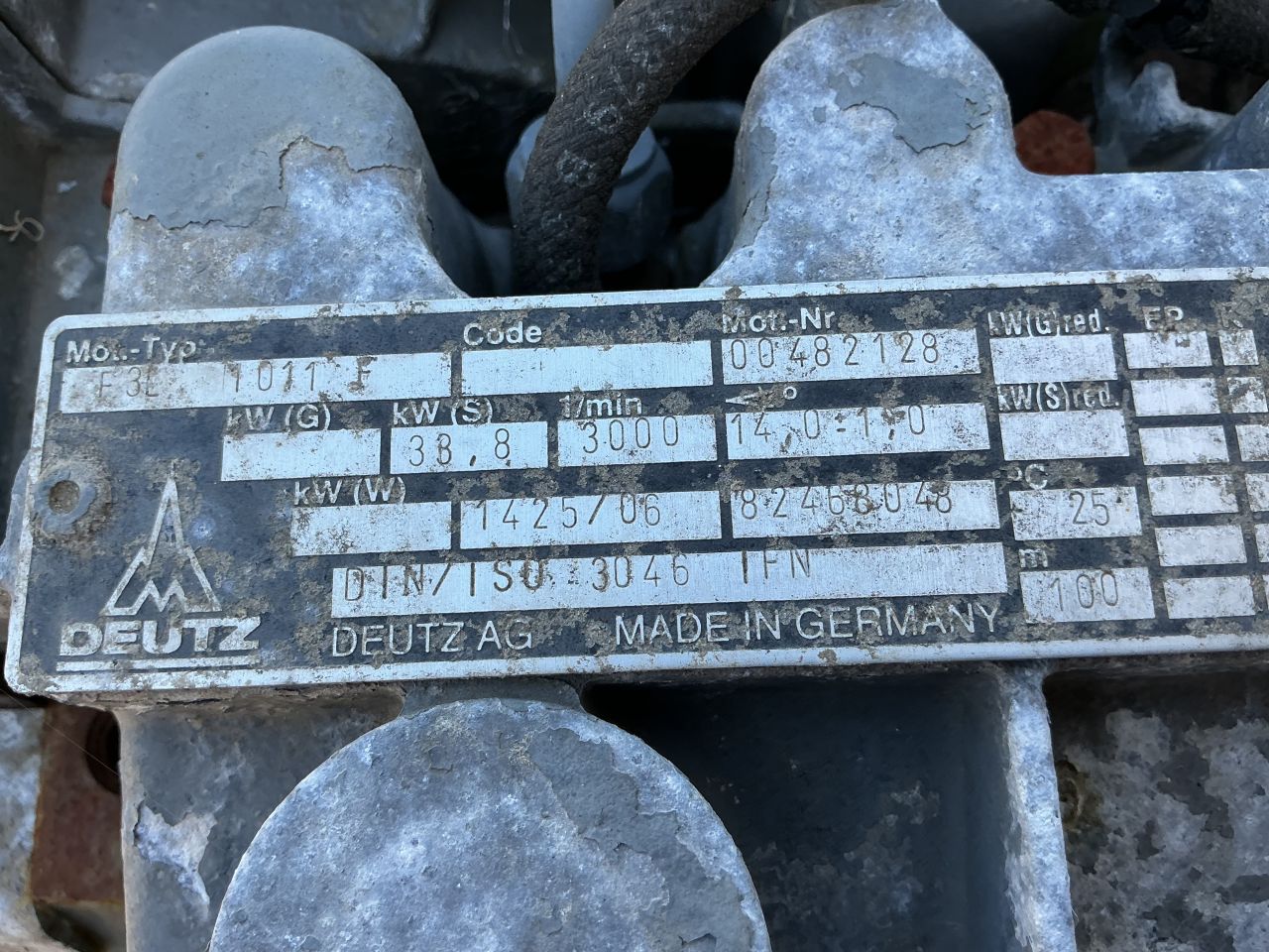 Te koop compact Comressor met Deutz 3 Cilinder diesel