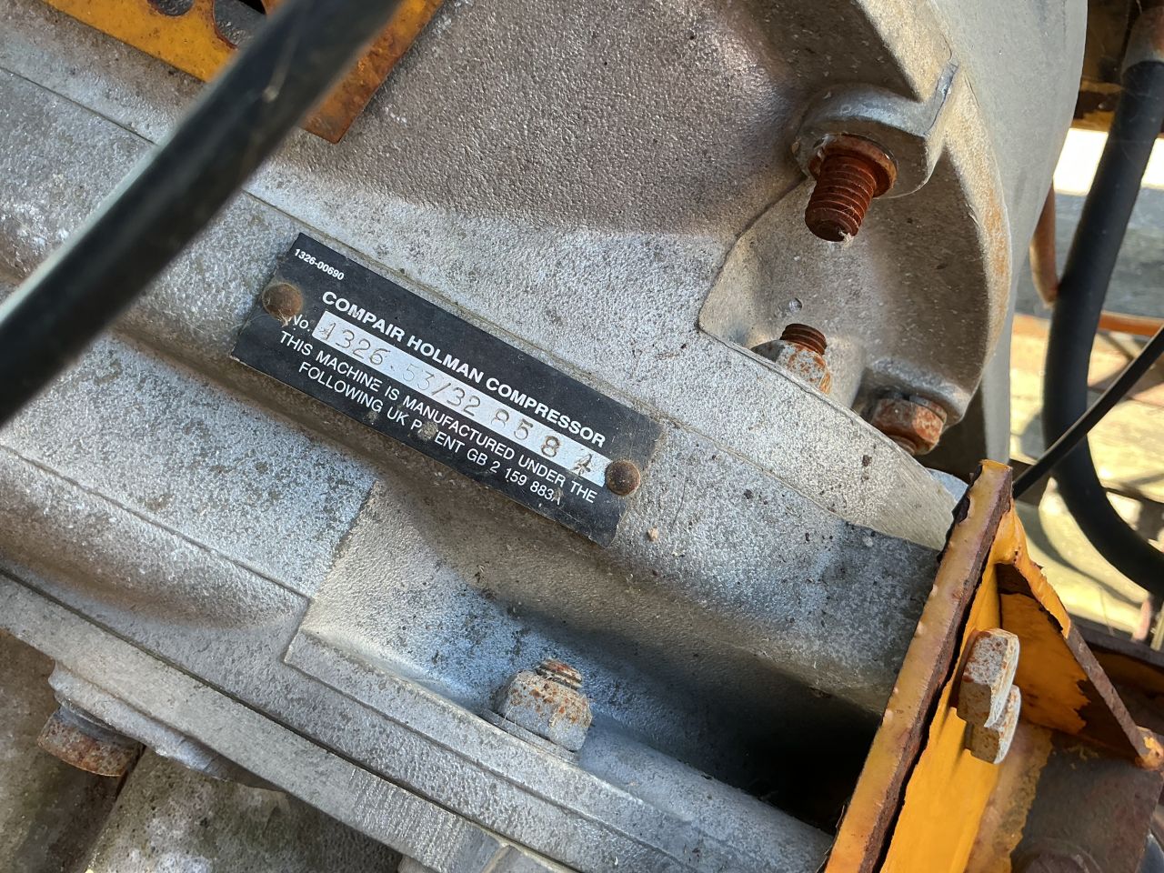 Te koop compact Comressor met Deutz 3 Cilinder diesel