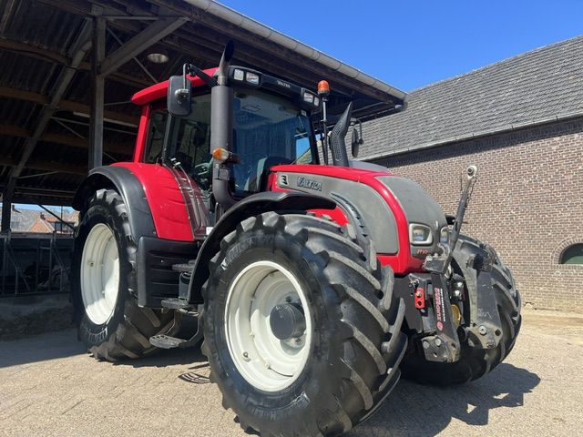 Valtra N142 Direct Vario