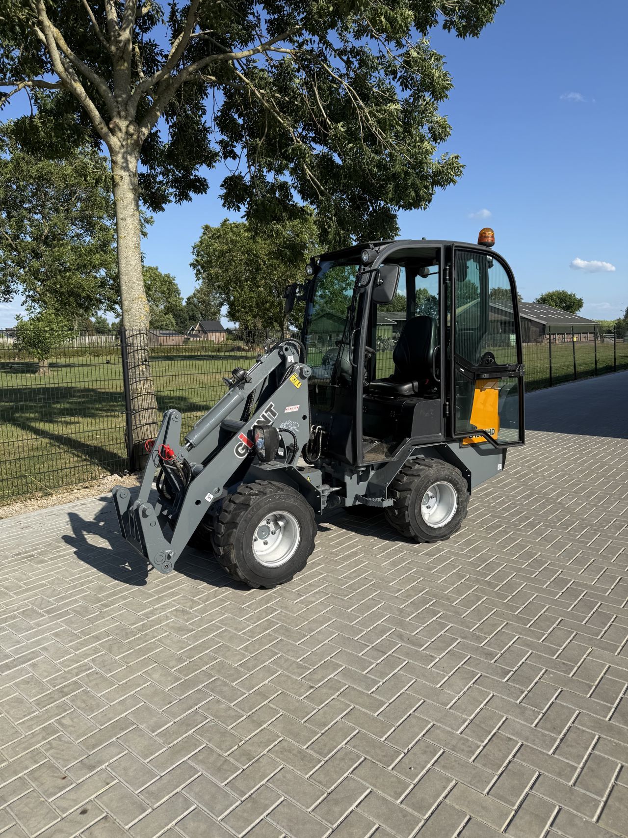 Giant g1500hd met cabine