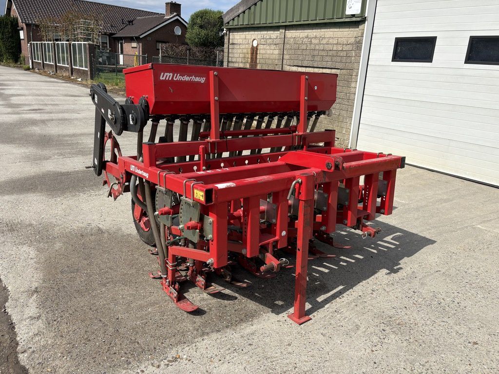 Underhaug 7900 gras doorzaaimachine
