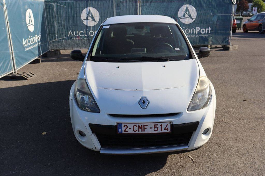 Passenger car Renault Clio Diesel 75hp 2011 (Margin)