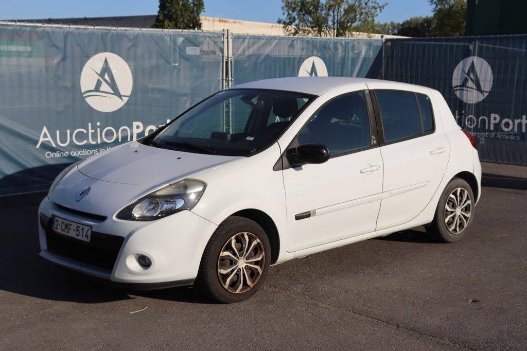 Passenger car Renault Clio Diesel 75hp 2011 (Margin)