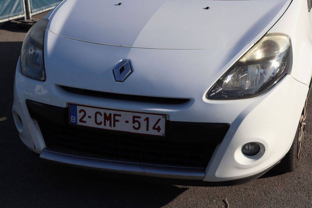 Passenger car Renault Clio Diesel 75hp 2011 (Margin)
