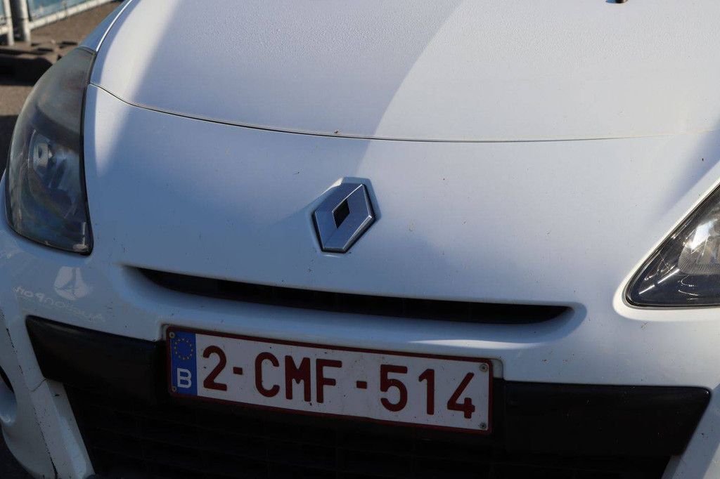 Passenger car Renault Clio Diesel 75hp 2011 (Margin)