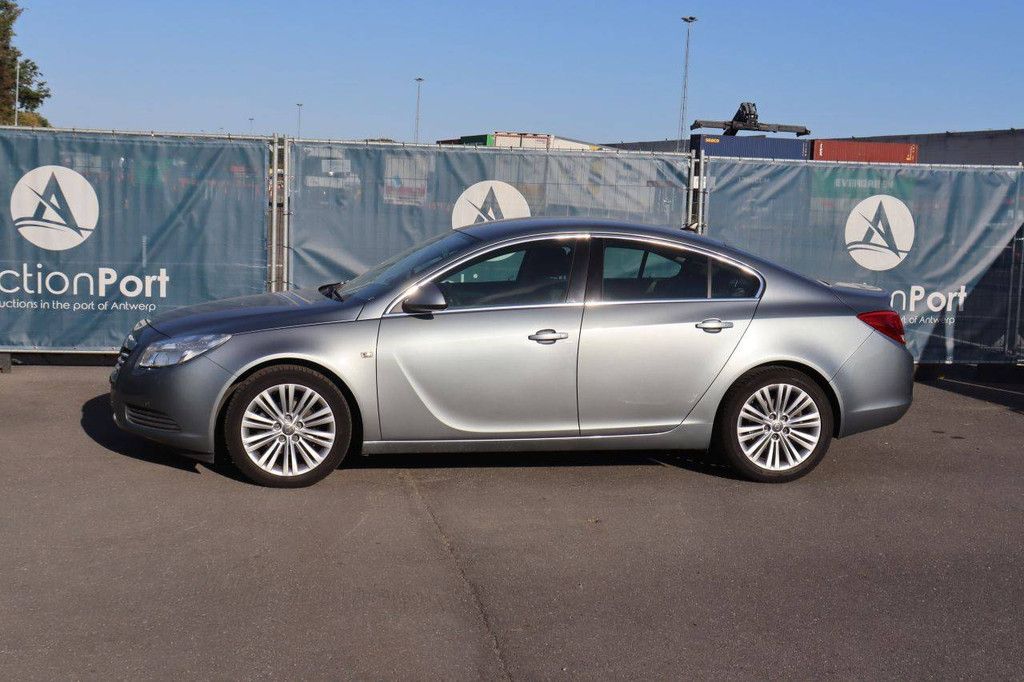 Passenger car Opel Insignia Diesel 130hp 2013 (Margin)