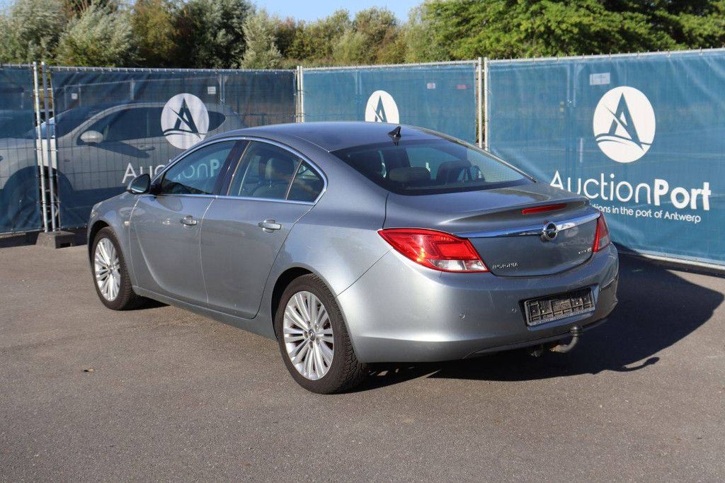 Passenger car Opel Insignia Diesel 130hp 2013 (Margin)