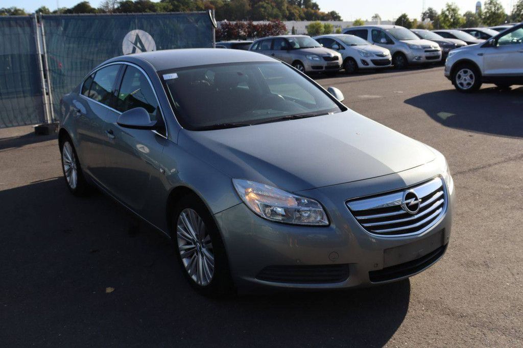 Passenger car Opel Insignia Diesel 130hp 2013 (Margin)