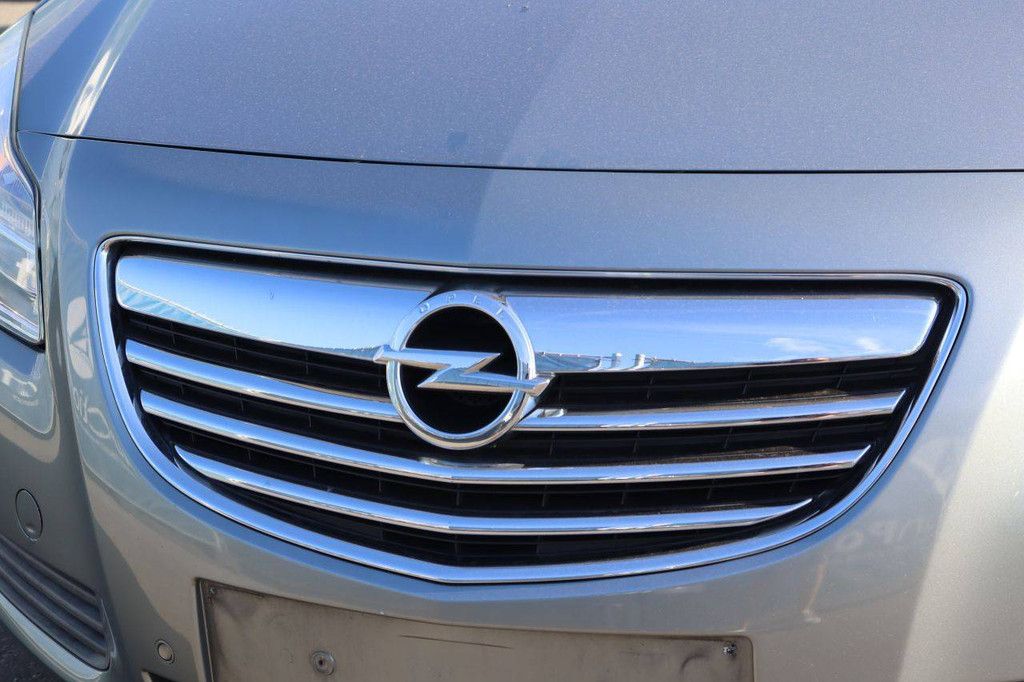Passenger car Opel Insignia Diesel 130hp 2013 (Margin)