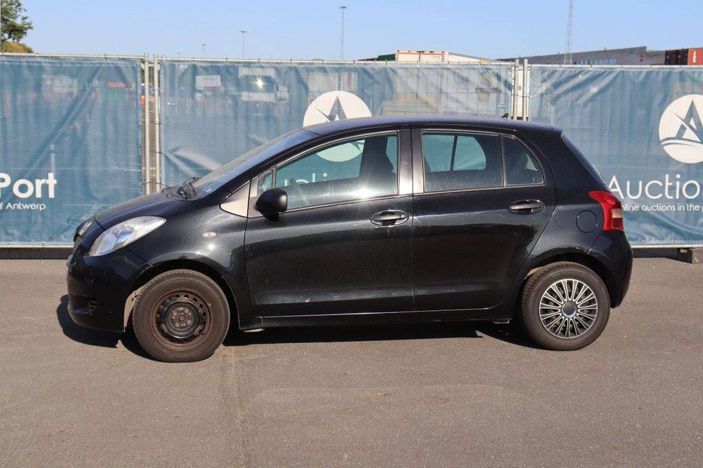 Pkw Toyota Yaris Benzin 69 PS 2006 (Marge)
