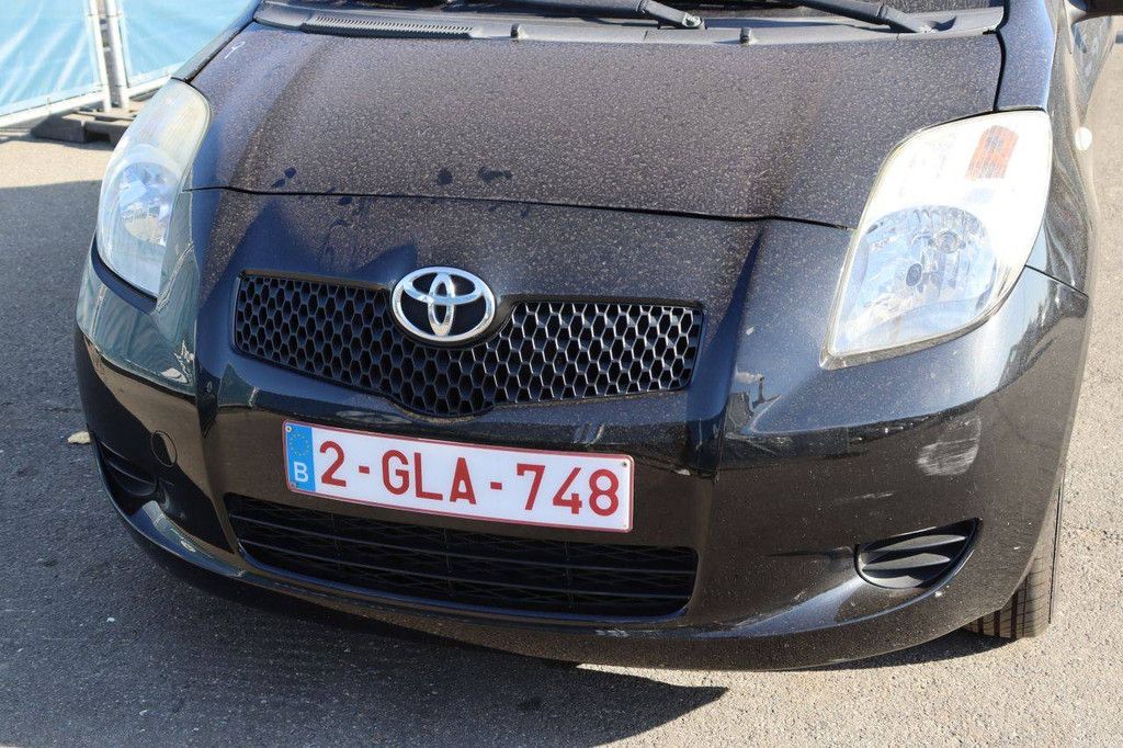 Pkw Toyota Yaris Benzin 69 PS 2006 (Marge)