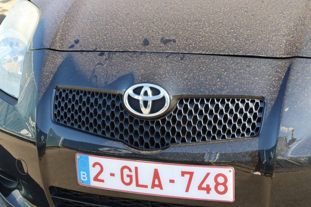 Pkw Toyota Yaris Benzin 69 PS 2006 (Marge)