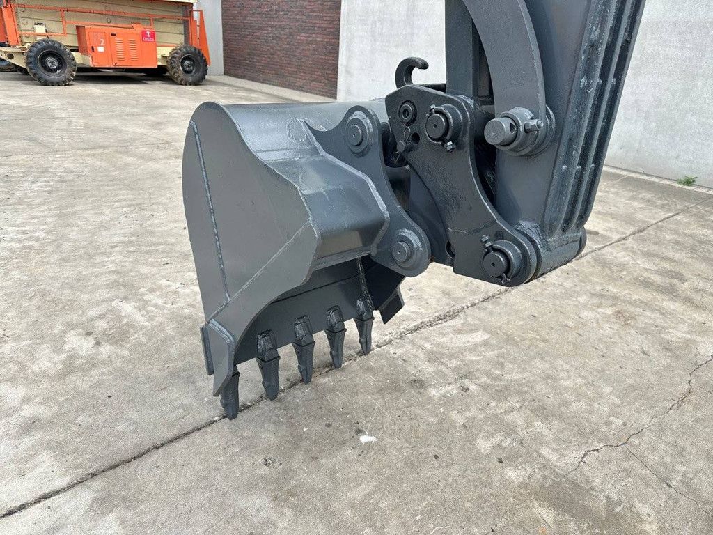 Midi excavator Volvo EC60C Diesel 2012