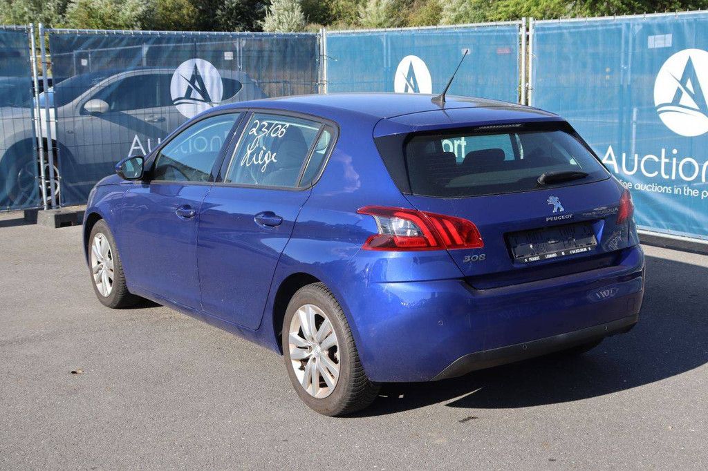 Passenger car Peugeot 308 Petrol 110hp 2018 (Margin)