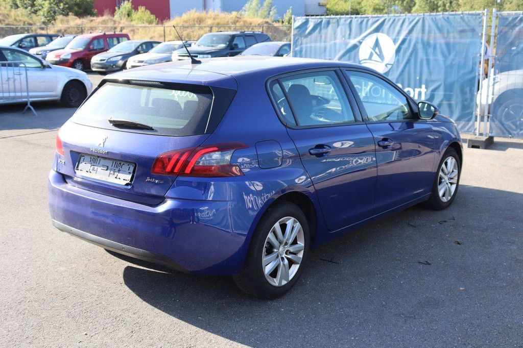Passenger car Peugeot 308 Petrol 110hp 2018 (Margin)