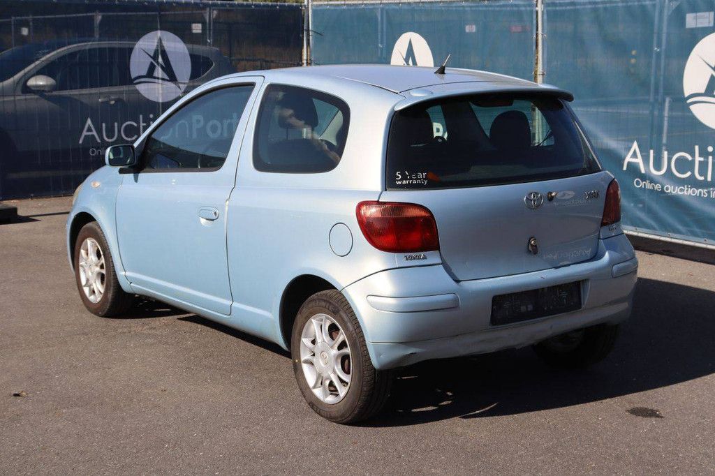 Personenauto Toyota Yaris Benzine 72pk 2004 (Marge)