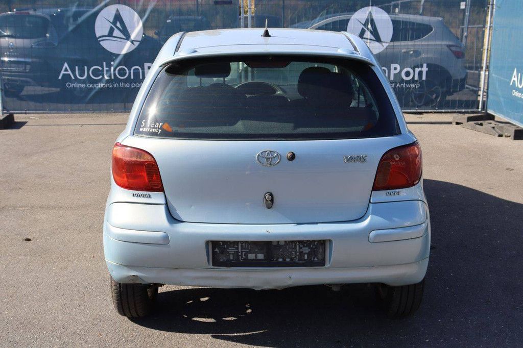 Personenauto Toyota Yaris Benzine 72pk 2004 (Marge)