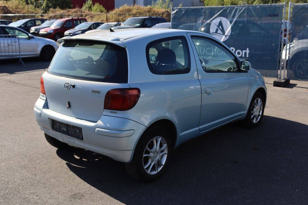 Personenauto Toyota Yaris Benzine 72pk 2004 (Marge)