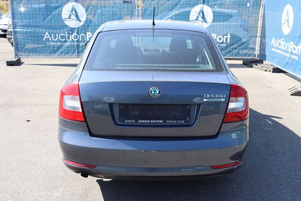 Passenger car Škoda Octavia Diesel 105hp 2011 (Margin)