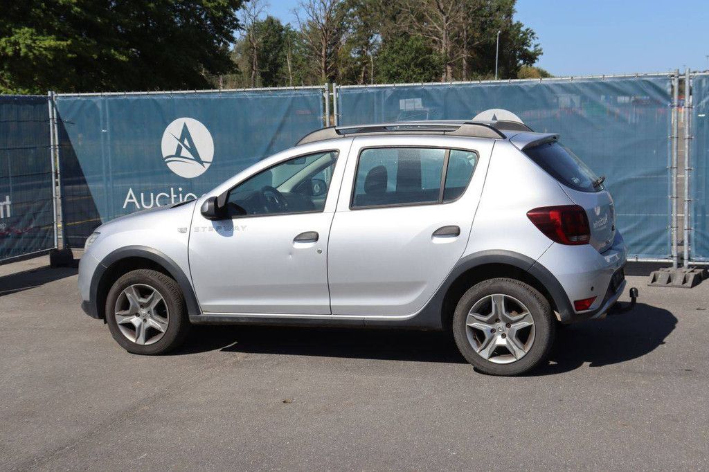 SUV Dacia Dacia Sandero Petrol 90hp 2017 (Margin)