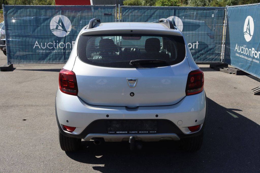 SUV Dacia Dacia Sandero Petrol 90hp 2017 (Margin)