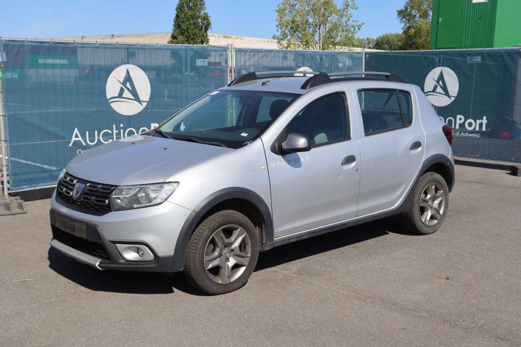 SUV Dacia Dacia Sandero Petrol 90hp 2017 (Margin)