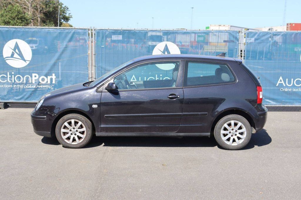 Passenger car Volkswagen Polo Petrol 65hp 2005 (Margin)