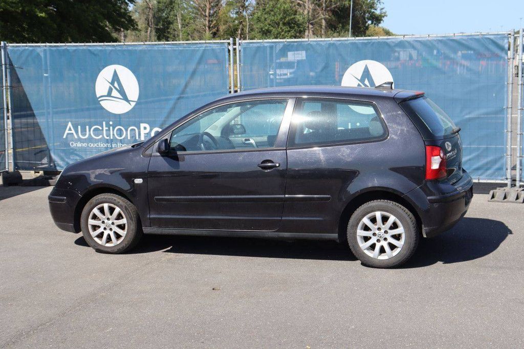 Passenger car Volkswagen Polo Petrol 65hp 2005 (Margin)