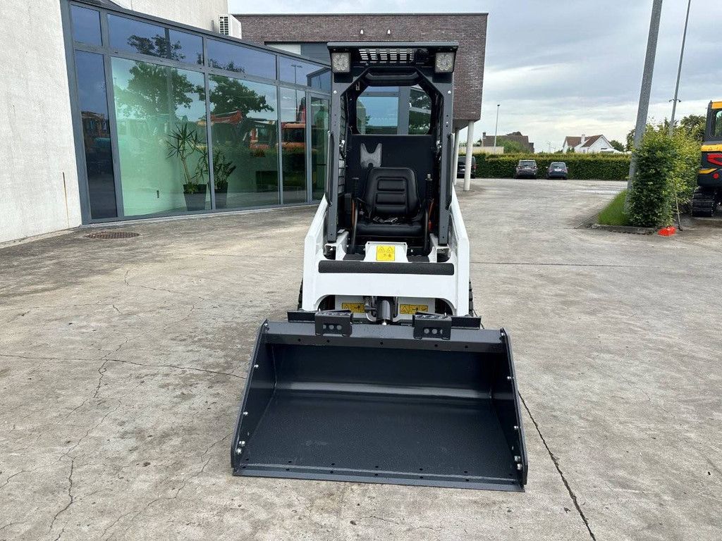 Skid steer loader Bobcat S70 Diesel 2026