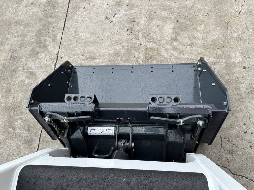 Skid steer loader Bobcat S70 Diesel 2026