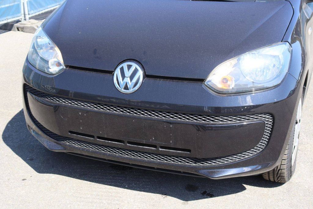 Passenger car Volkswagen Up! Petrol 60hp 2016 (Margin)