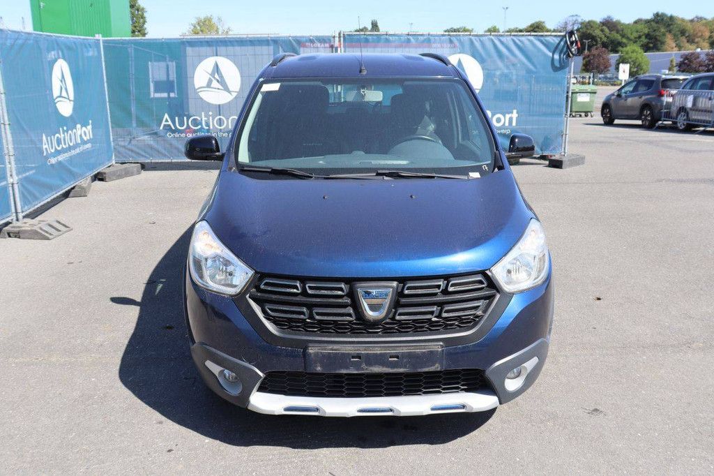 Dacia Lodgy Station Wagon Petrol 102hp 2018 (Margin)