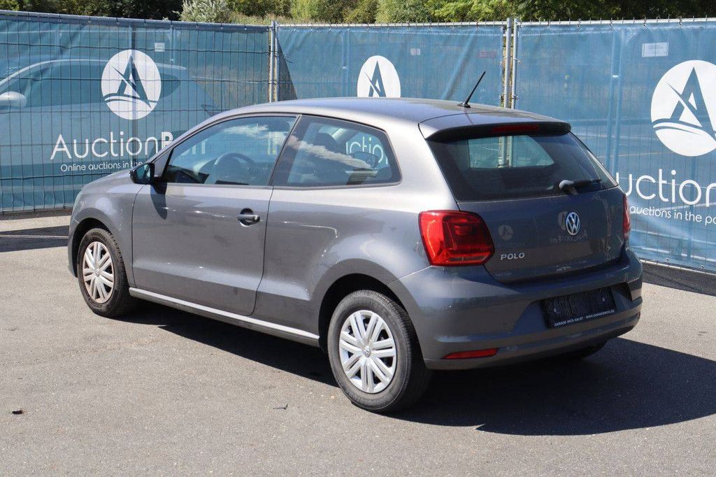 Pkw Volkswagen Golf Polo Benzin 60 PS 2017 (Marge)