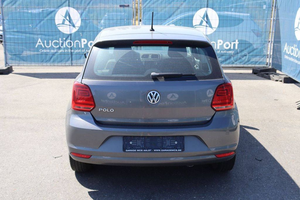 Pkw Volkswagen Golf Polo Benzin 60 PS 2017 (Marge)