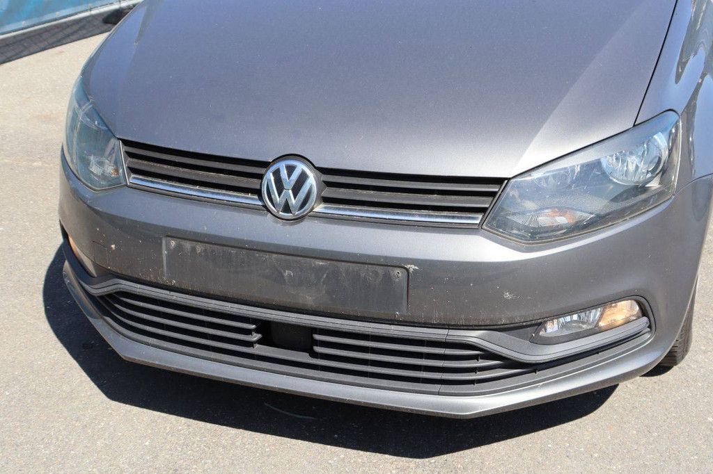 Pkw Volkswagen Golf Polo Benzin 60 PS 2017 (Marge)