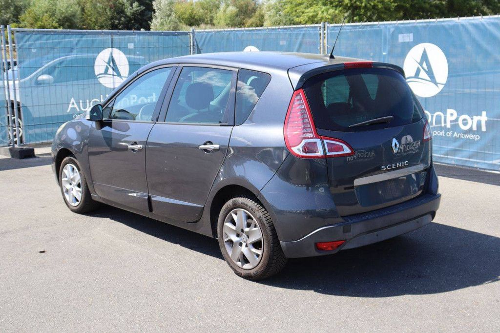 Renault Scenic Benzin-Kombi 110 PS 2011 (Margin)