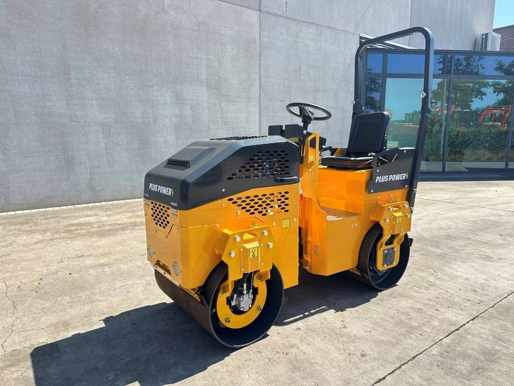 Tandem roller Plus Power T800HD-7 Diesel 2025
