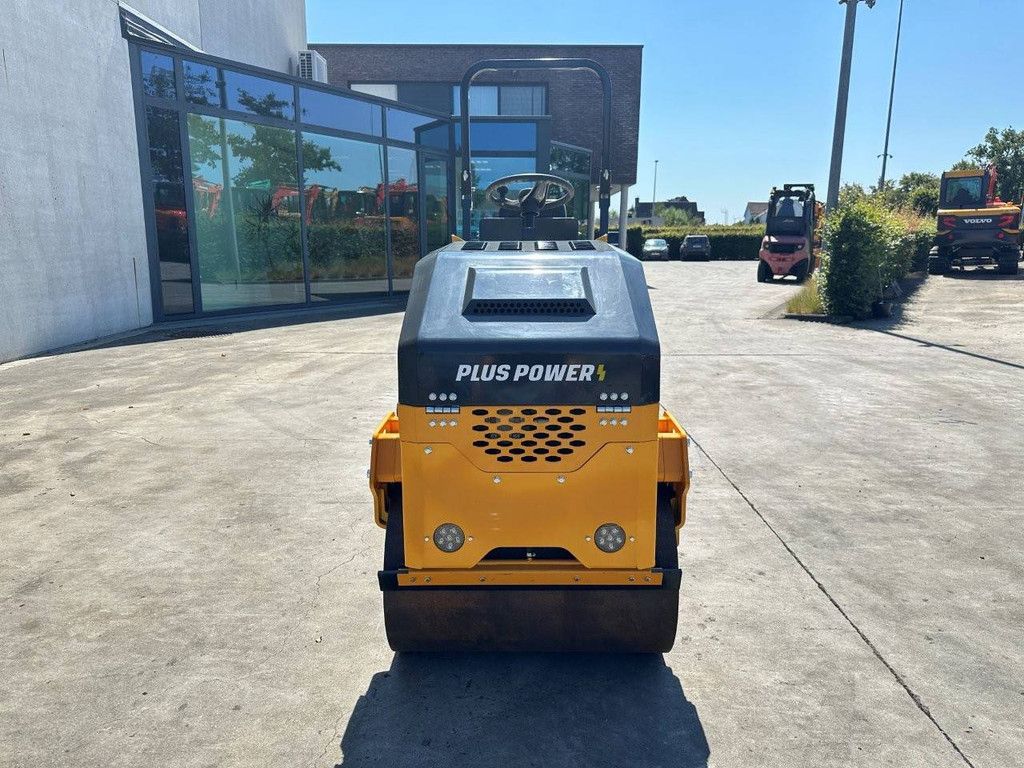Tandem roller Plus Power T800HD-7 Diesel 2025