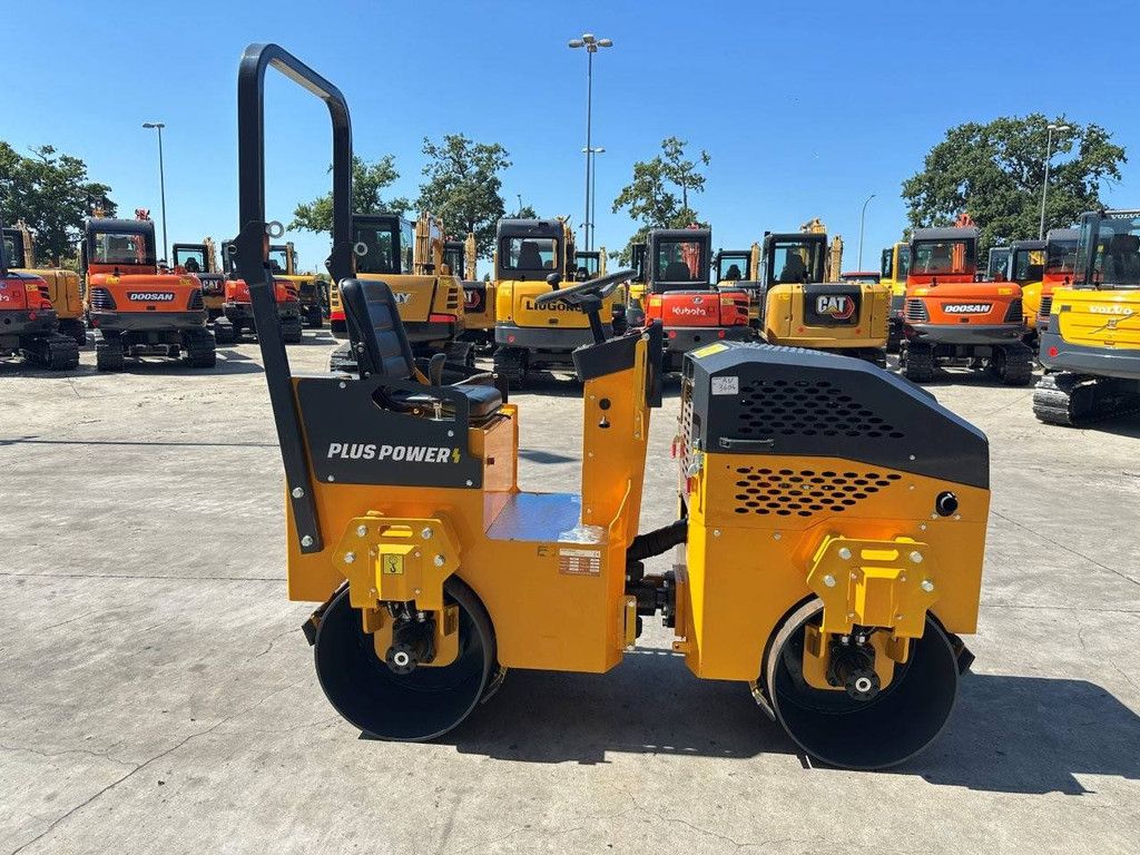 Tandem roller Plus Power T800HD-7 Diesel 2025