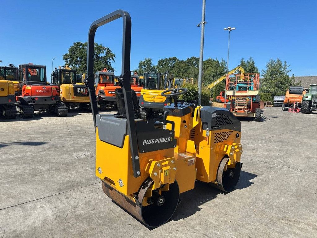 Tandem roller Plus Power T800HD-7 Diesel 2025