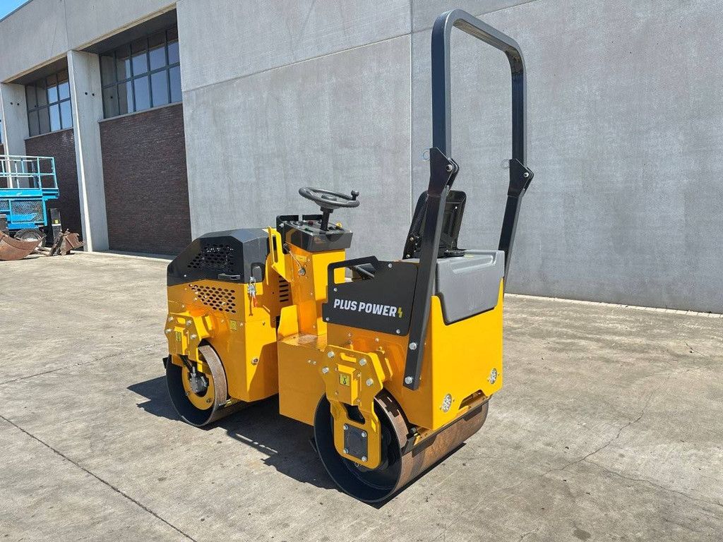 Tandem roller Plus Power T800HD-7 Diesel 2025