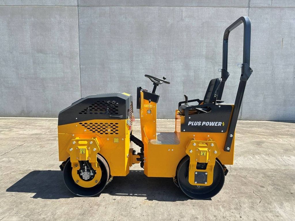 Tandem roller Plus Power T800HD-7 Diesel 2025