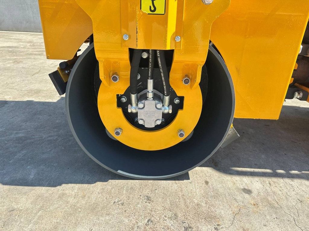 Tandem roller Plus Power T800HD-7 Diesel 2025