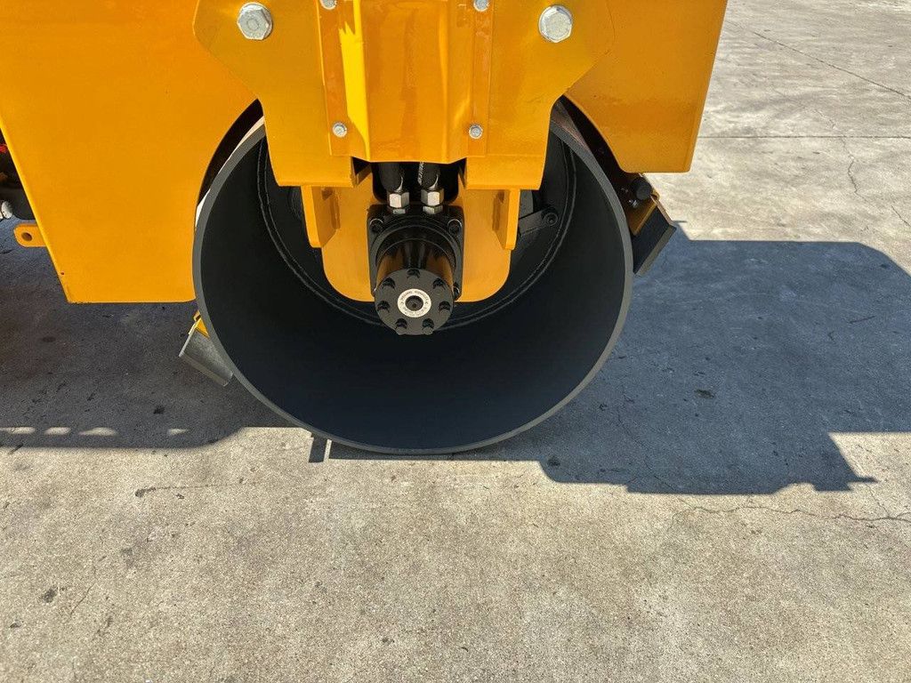 Tandem roller Plus Power T800HD-7 Diesel 2025