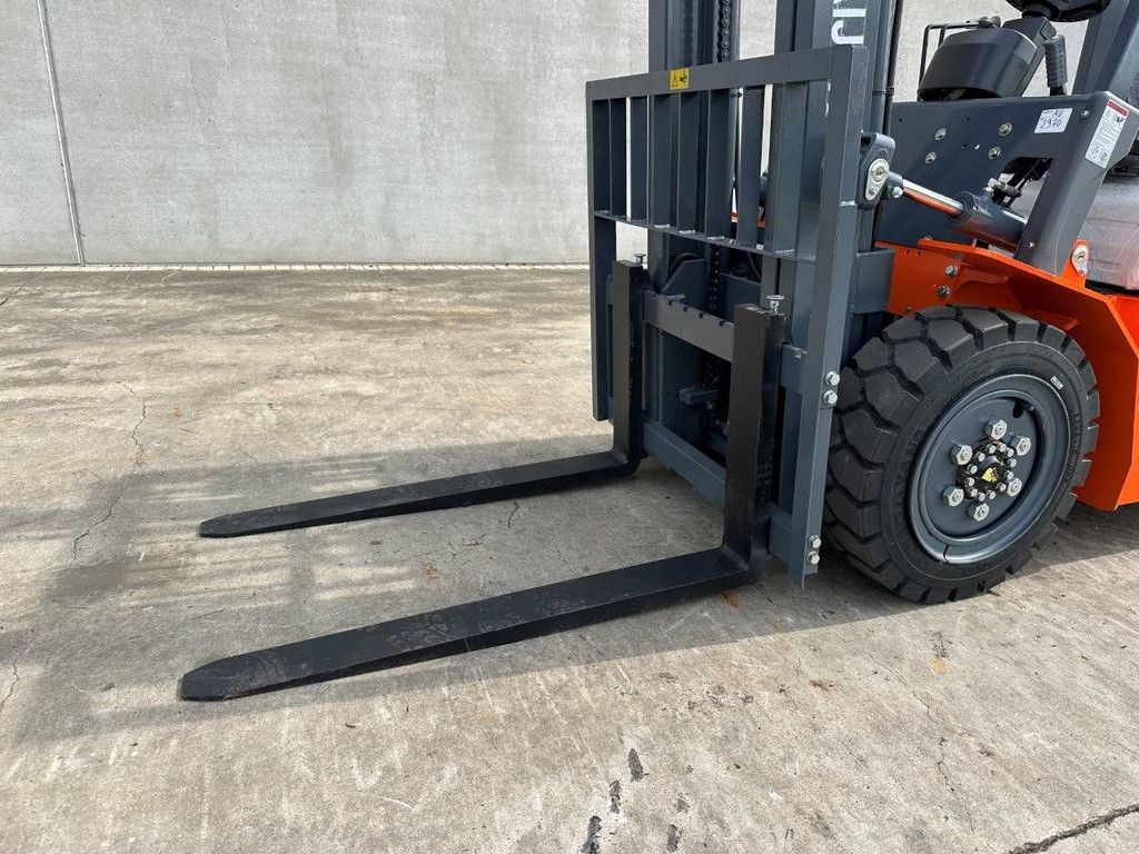 Gabelstapler SDVAIJUN CPC30 Diesel 2025