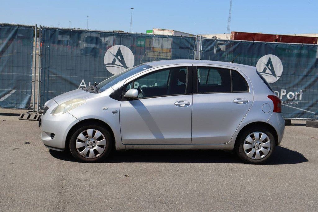 Passenger car Toyota Yaris Diesel 90hp 2006 (Margin)