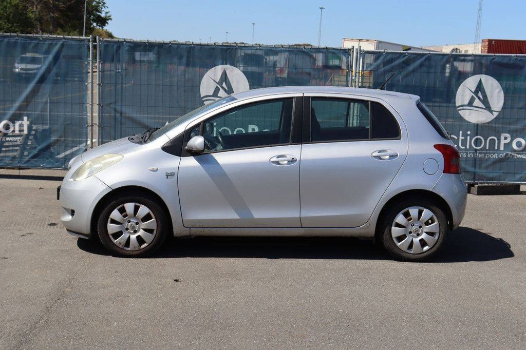 Passenger car Toyota Yaris Diesel 90hp 2006 (Margin)